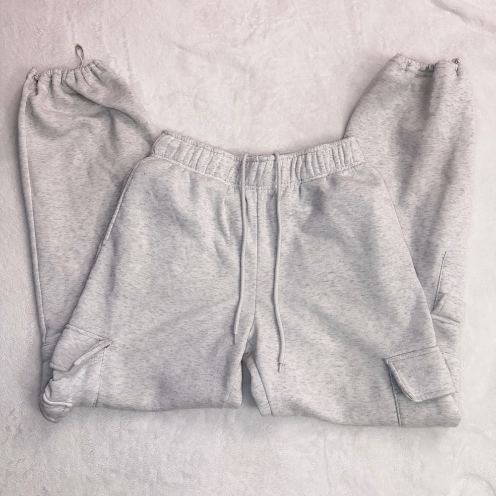 Faded Rose Essentials Light Heather Gray Cargo Sweatpants - Size M